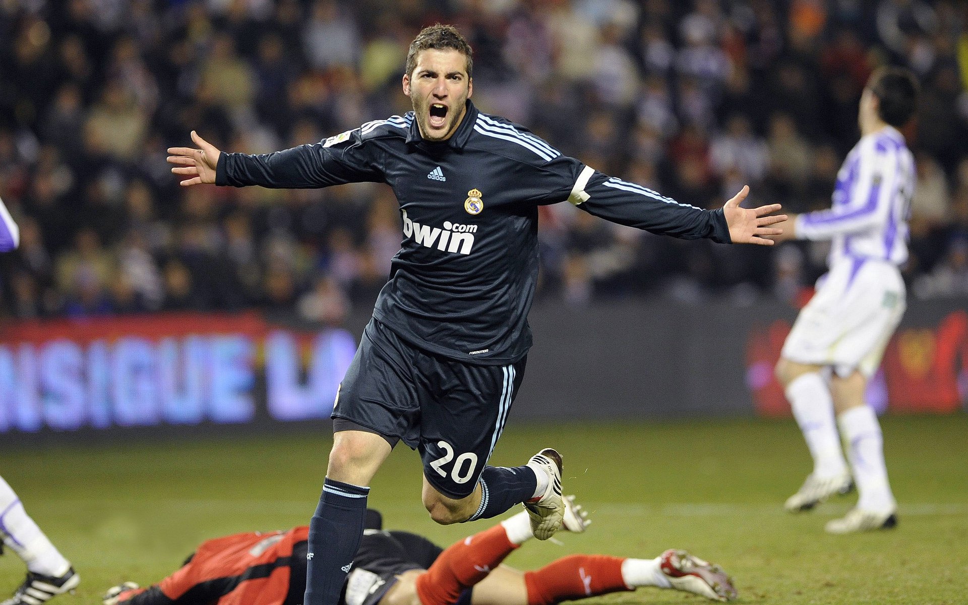 亚洲国家不断突破，冲击世界杯八强成为时代新趋势，世界杯2022亚洲预选赛八强